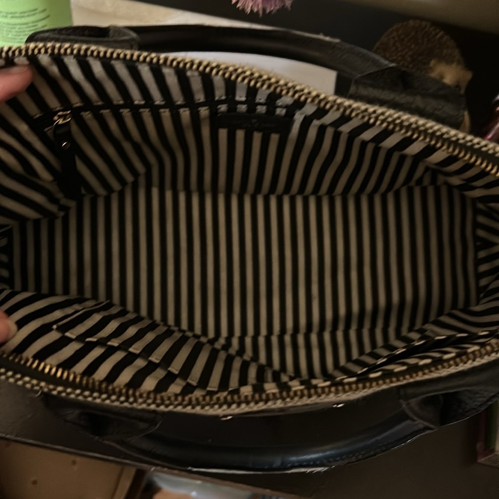 Kate Spade Black and White Textured Bag - Picture 8 of 12